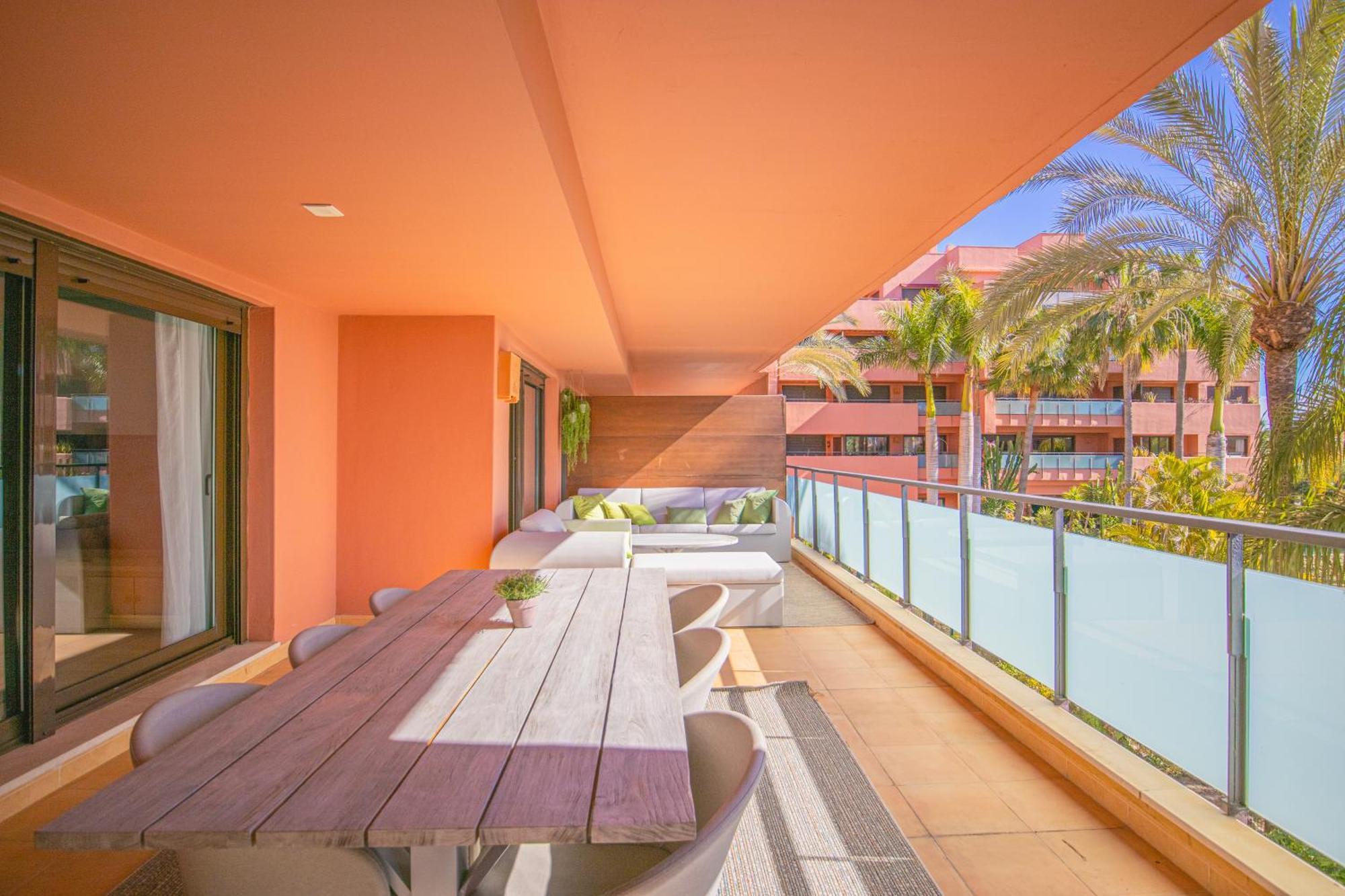 Buenti Apartments 埃斯特波纳 外观 照片
