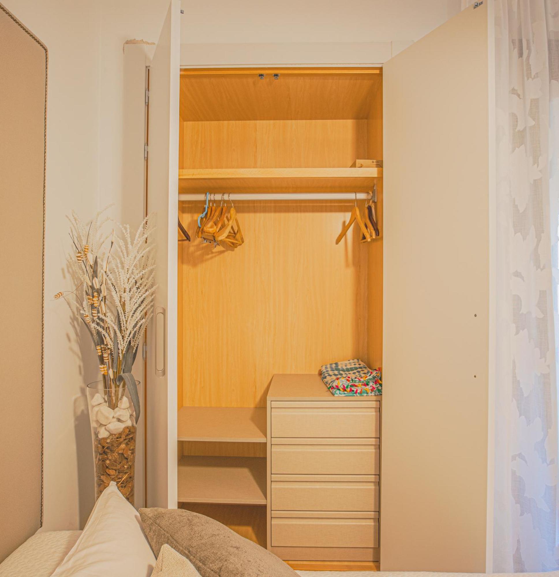 Buenti Apartments 埃斯特波纳 外观 照片
